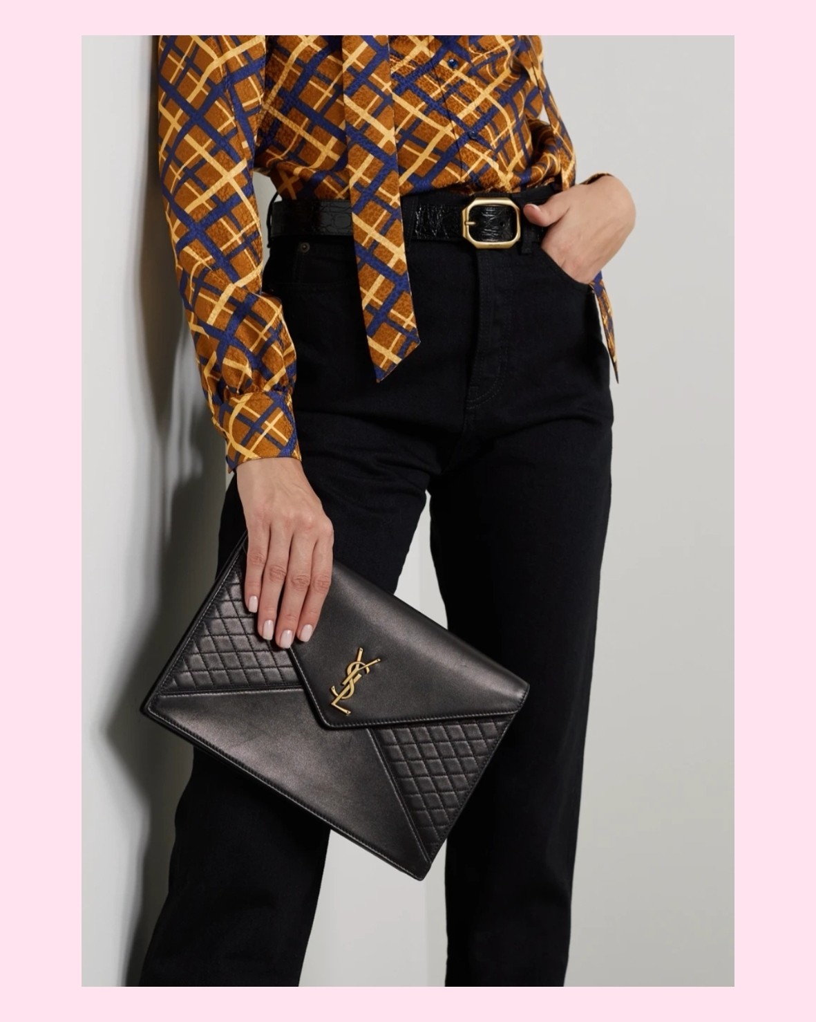 ✅SAINT LAURENT 这款 “Gaby” 单肩包以黑