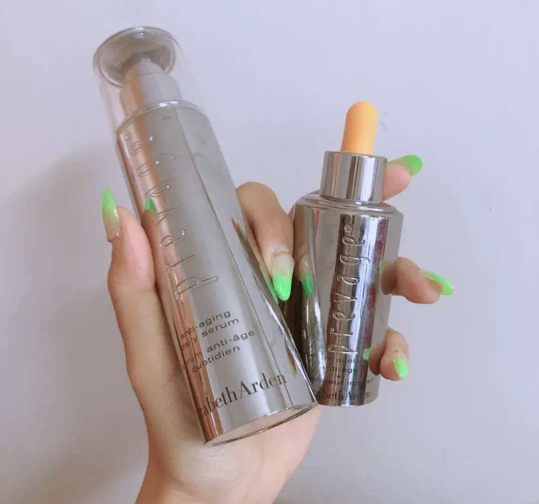 橘灿精华是去年升级了从1.0变成了2.0，那跟加强版橘灿有什