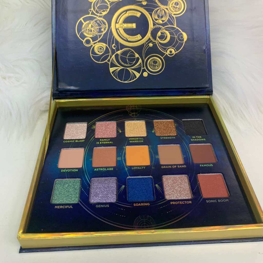 Urban Decay漫威联名的15色眼影盘，太酷了~谁没有