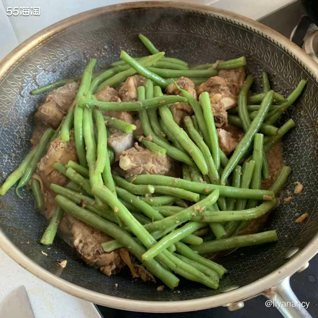 ✨提到东北菜，大家都知道猪肉炖粉条，小鸡炖蘑菇，东北算是很喜