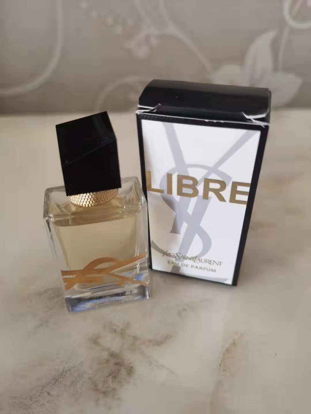 YSL Libre自由之水，颜值女王！味道超级好闻，妩媚又自