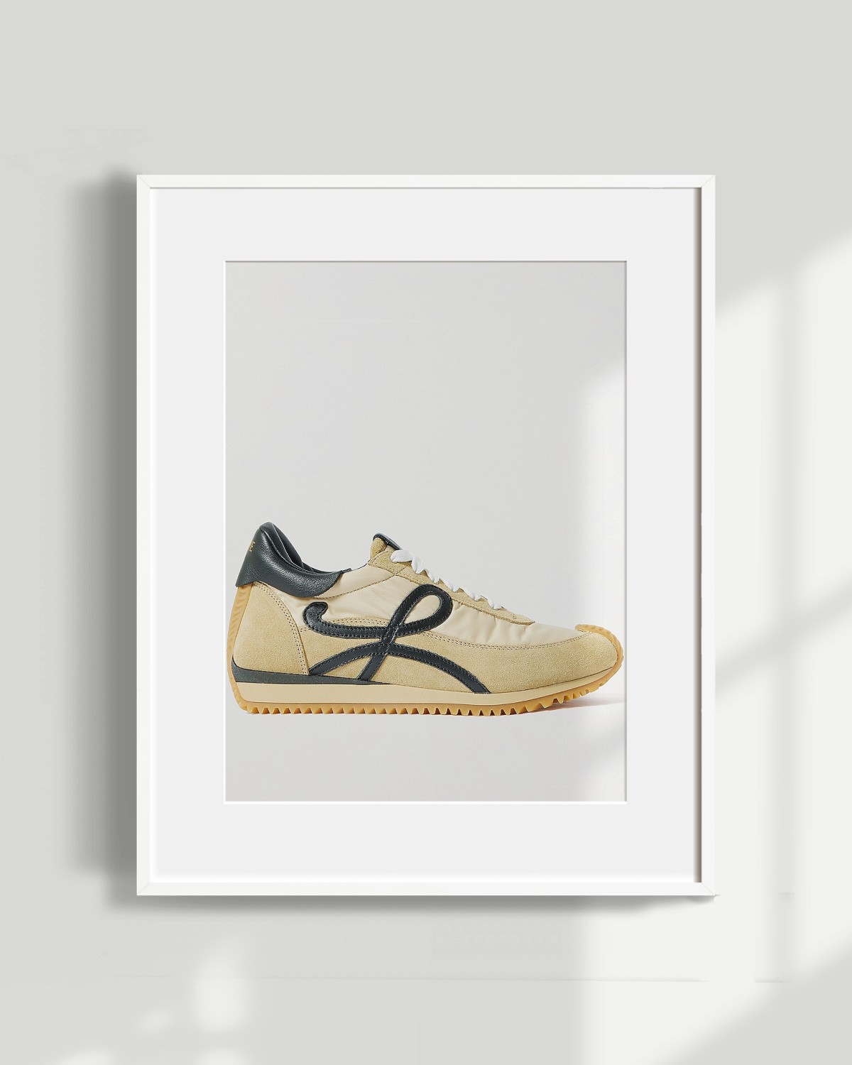 LOEWE Flow 品牌标志贴花软壳面料皮革绒面革运动鞋 