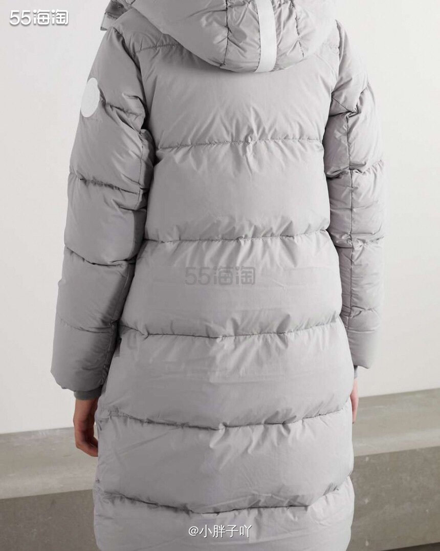 🔹**产品： Canada Goose 加拿大鹅 长款白标