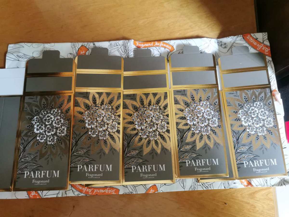 🌟花宫娜香氛在19年的时候我去法国🇫🇷第一次接触，那时