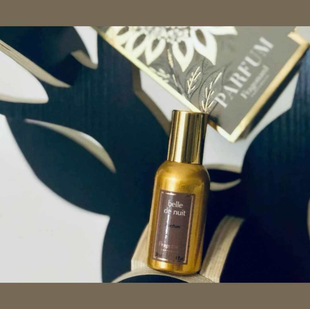 🌟这款香Belle de nuit叫做夜美人，花宫娜香水博
