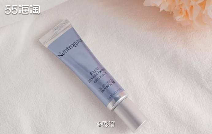 ☁️露得清家是以A醇出名的， 而A醇也是抗老抗皱的明星成分。