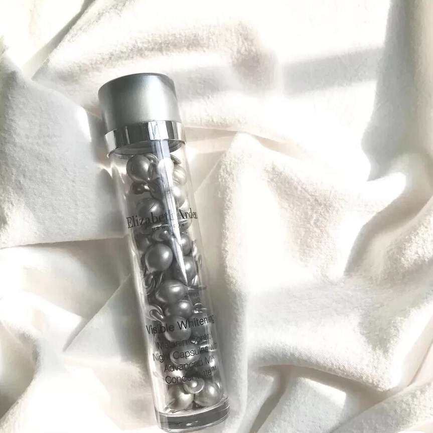 早些年的时候，淡的风很大，身边的朋友最爱买的就是伊丽莎白雅顿