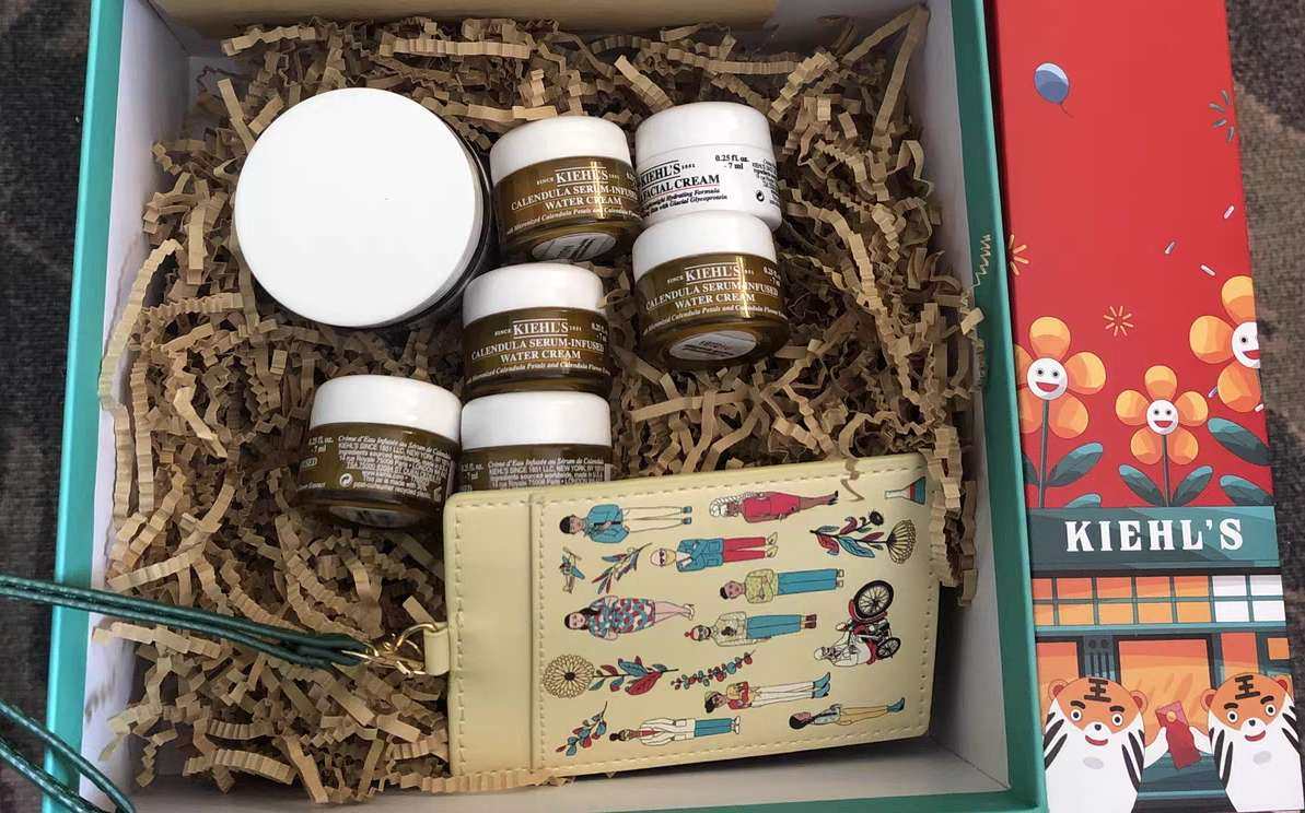 ✨科颜氏的金盏花水我不是很喜欢，不过跟它同系列的科颜氏金盏花