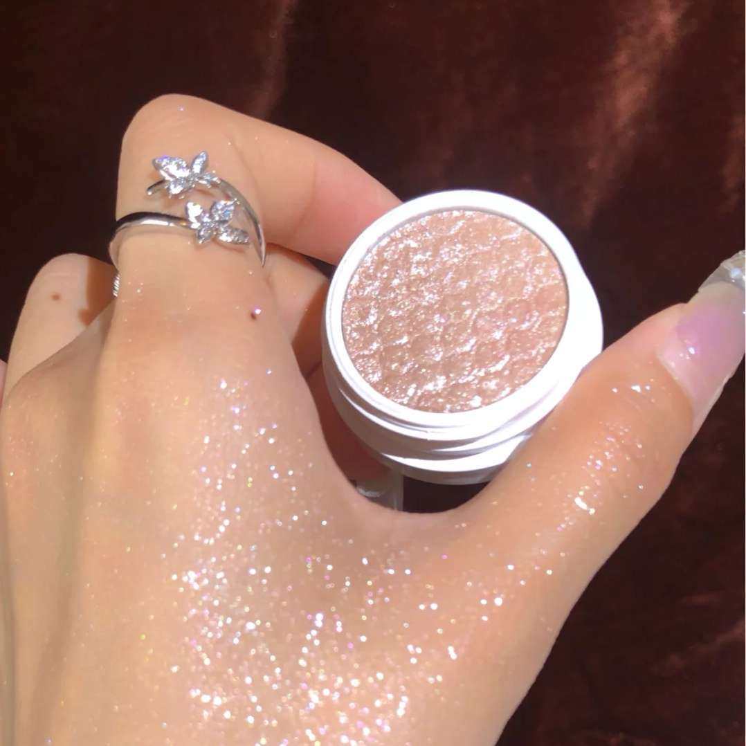 🔥春晚过后，带火了一波牛郎眼影，之前的老网红了，bling