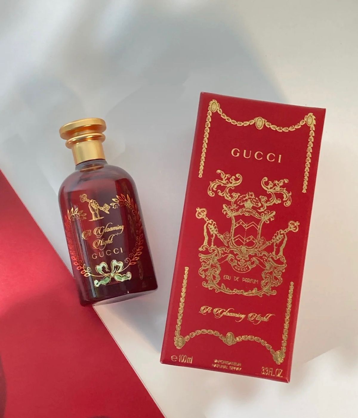 🌸古驰家新年限定有绯夜幕香水是炼金士花园系列的，宝石红的玻
