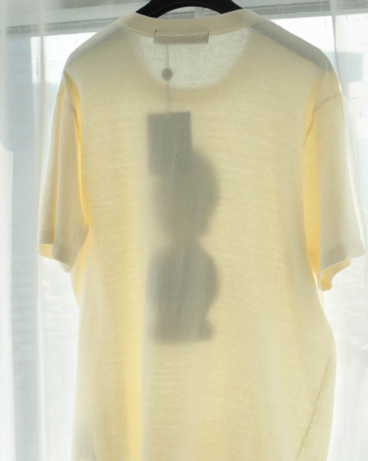 Lv 联名小鸭T恤（男女同款）  -衣服质感好，版型也好看，