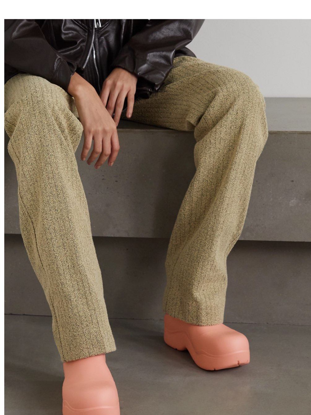 🧡Bottega Veneta 这款雨靴首度亮相于品牌的 