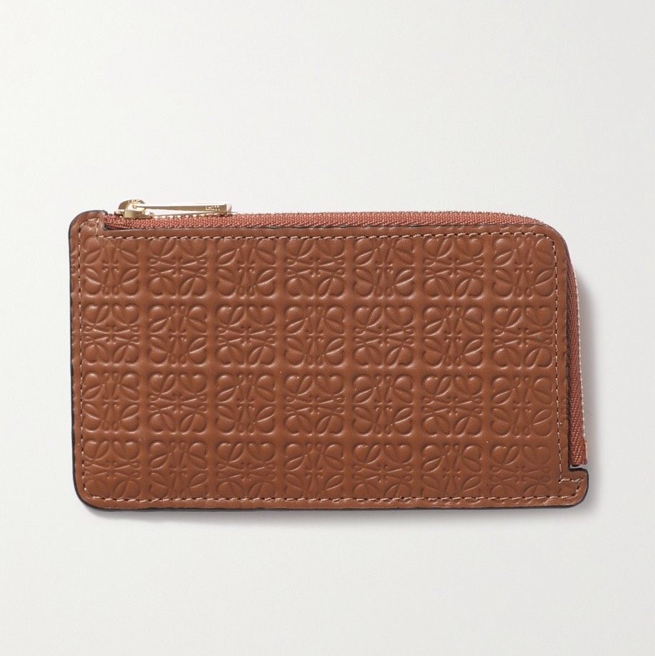 👛	‪LOEWE Anagram 经典压花皮革钱包，复古气