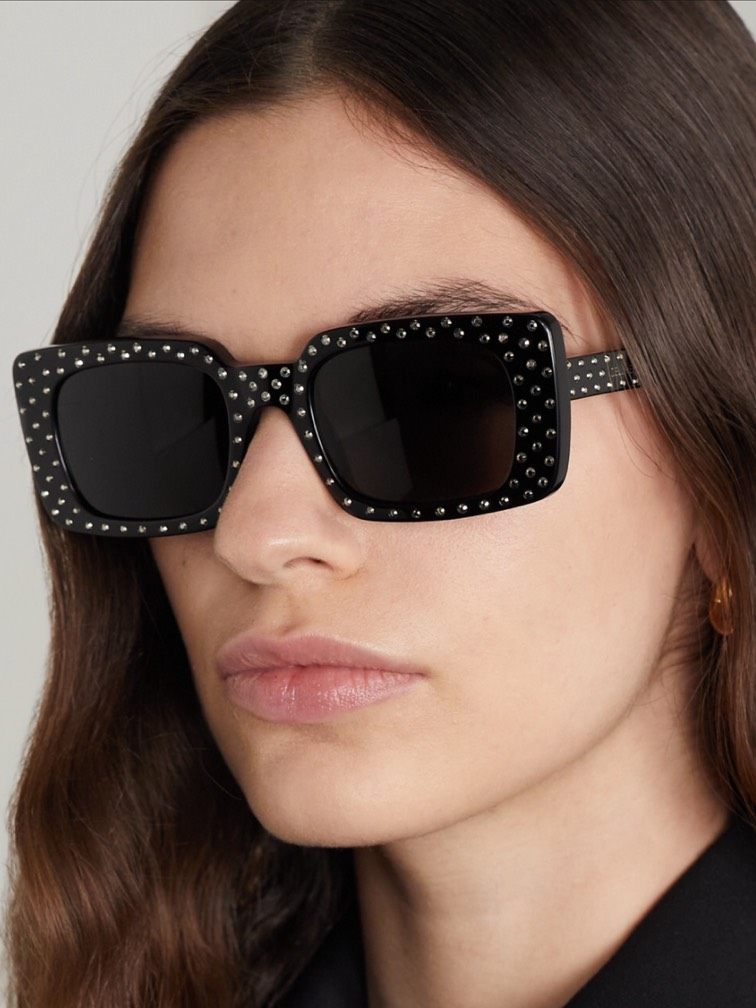 ❤️Hedi Slimane掌舵CELINE后成功结合了时装