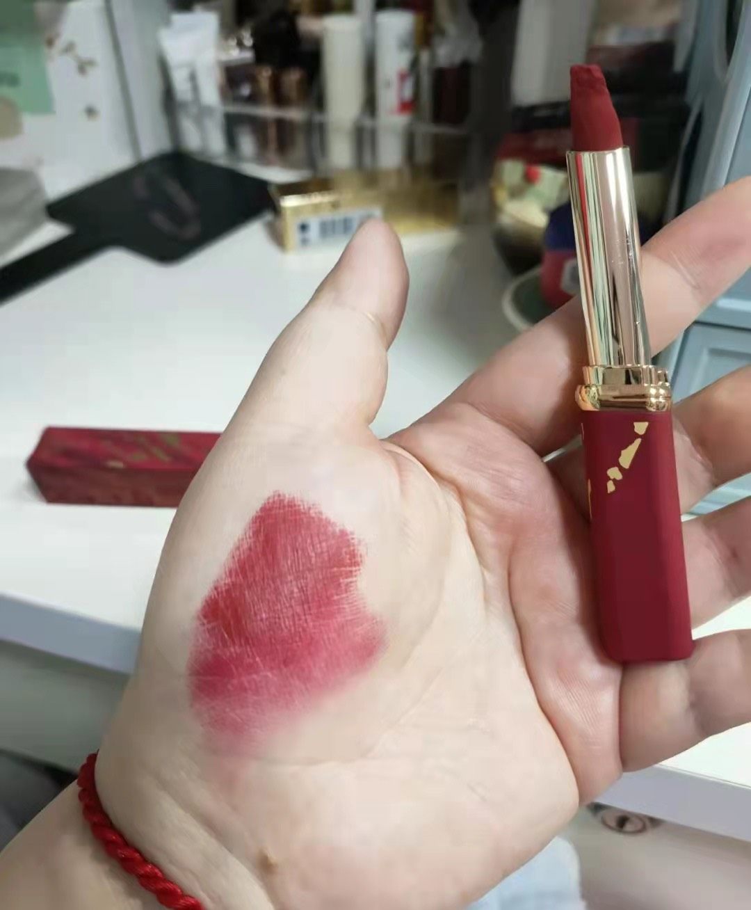 欧莱雅好用的产品非常多感觉写一天也写不完，我自己不太常用欧莱