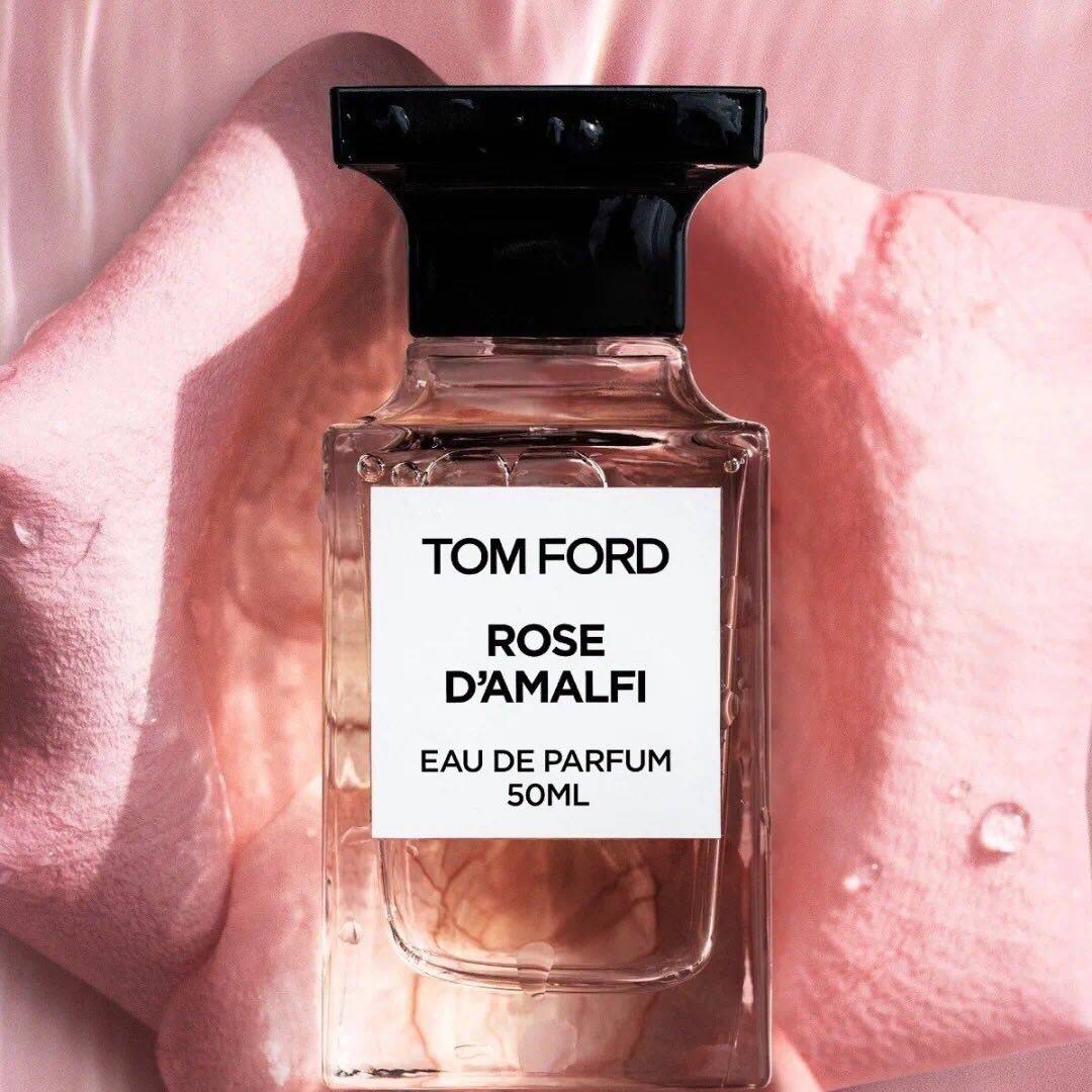 TOM FORD 在今年二月推出新香啦！分别是 Rose D