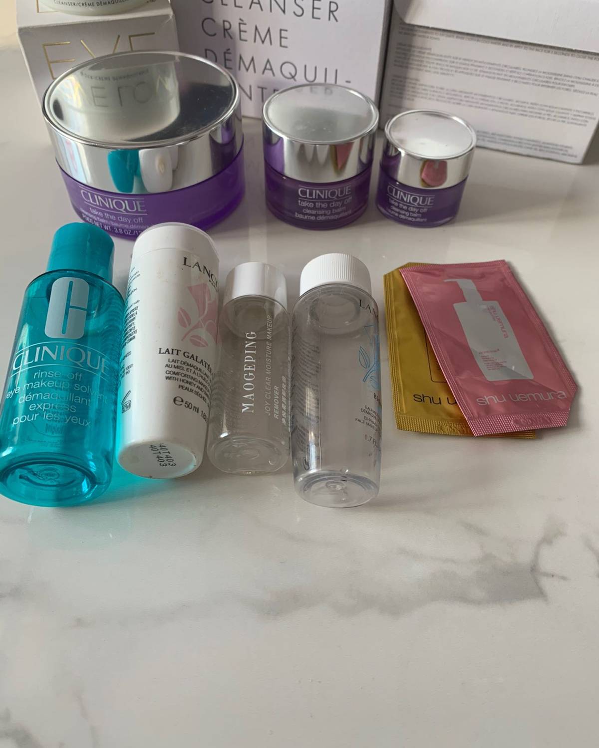 我是从贝德玛卸妆水unny卸妆水直接跨度到EVELOM卸妆膏