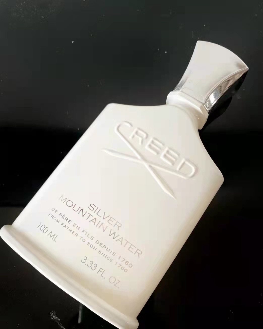 我除了买迪奥的香水之外，没有去过商场买过其他的香水，银色山泉