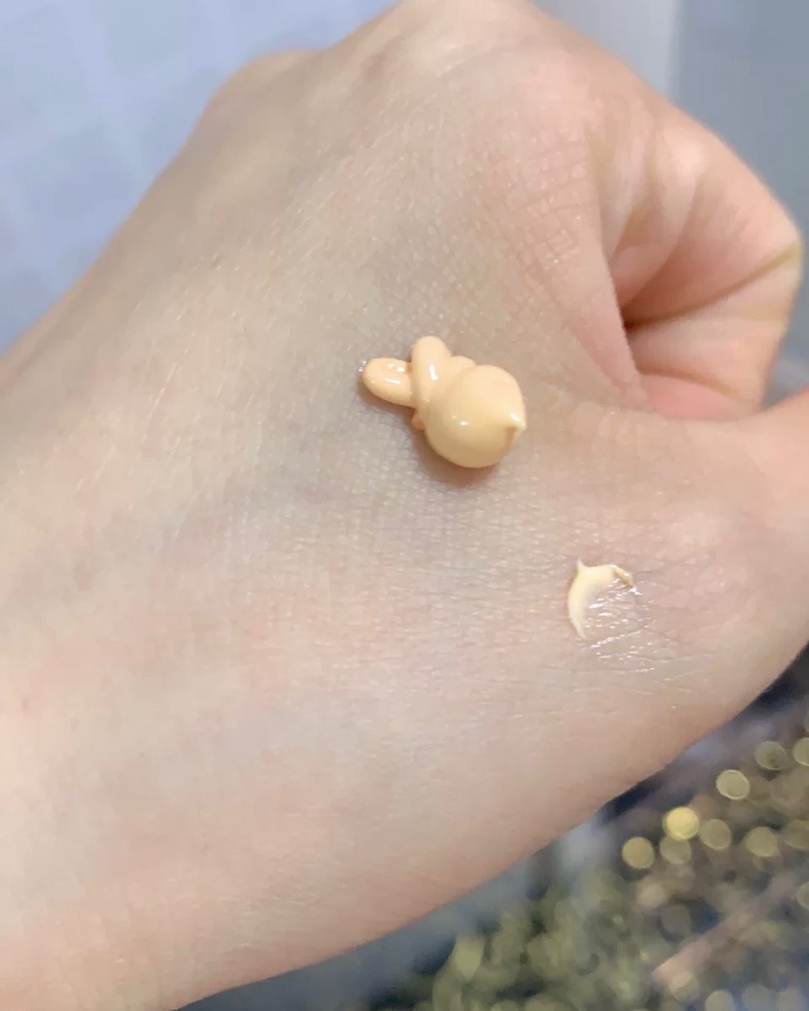 🌻雅顿橘灿乳液，自带SPF30的值，叠加橘灿精华使用效果更