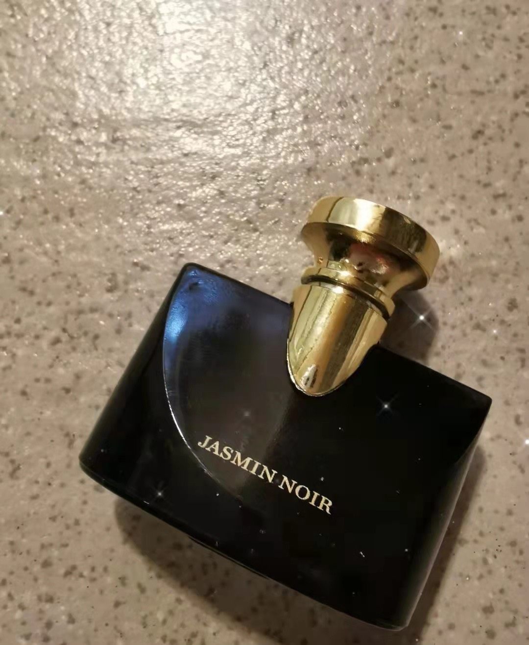 还是前几年练车的时候，和我一起练车的一位阿姨，穿着蒙口的羽绒