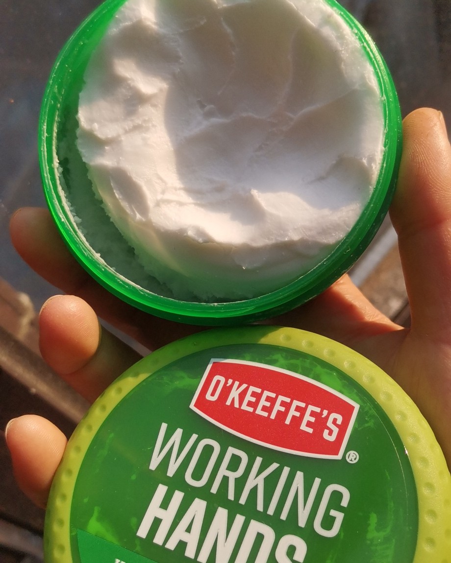 如果你手粗糙，冬天易开裂，经常做家务，种花玩泥巴还不爱带手套