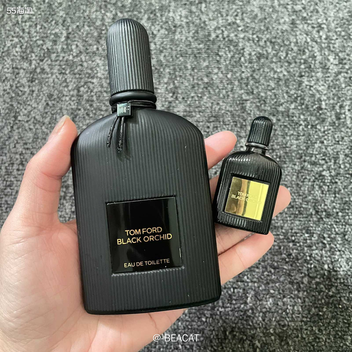 Black Orchid这款女香，首先是外表吸引了我，瓶身主