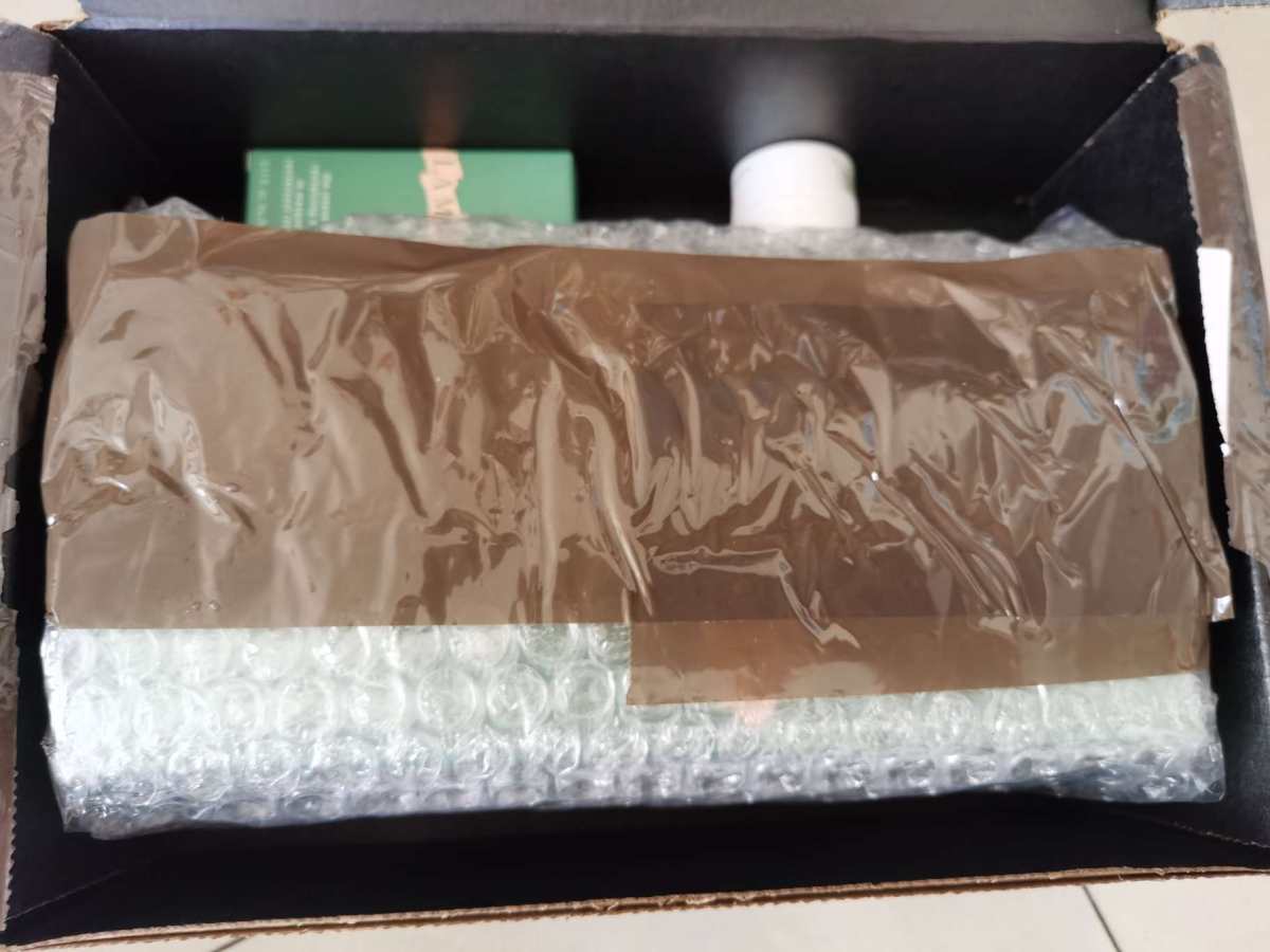 ✅海蓝之谜情人节套装，一如往年，套装内容一模一样，都是唇膏9