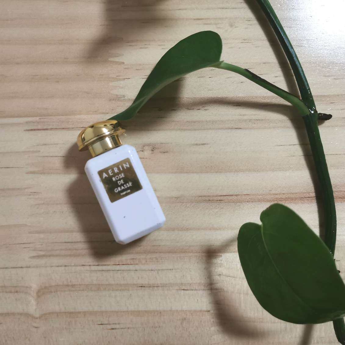 说起我最爱的香水，除了Gucci的罪爱，就是雅诗兰黛家的艾琳