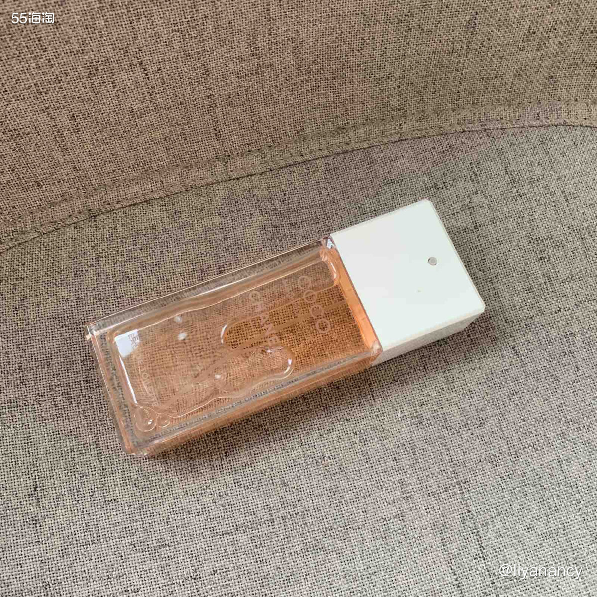🍎外观：这个包装相对来说比较简单，中规中矩  🍊喷嘴设计