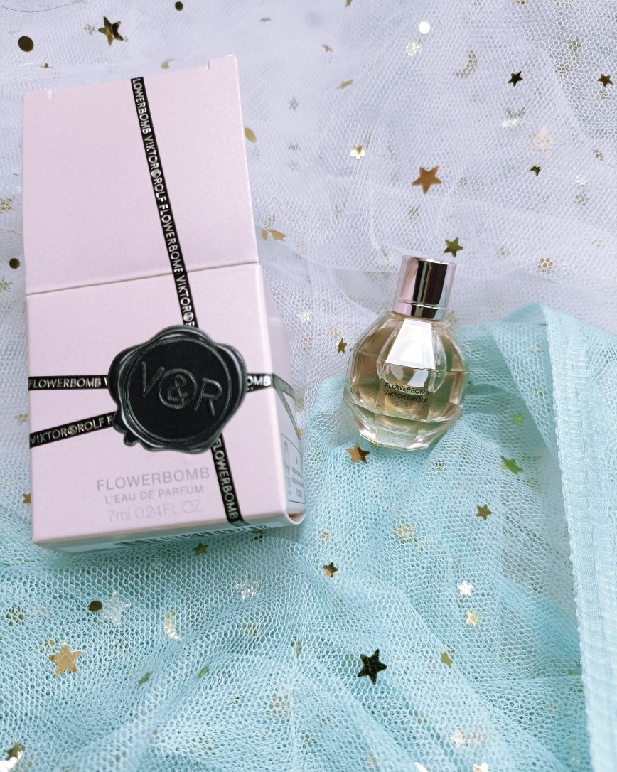 这是我入过两瓶的Q香，这款香水我个人是喜欢它的包装多于它的香