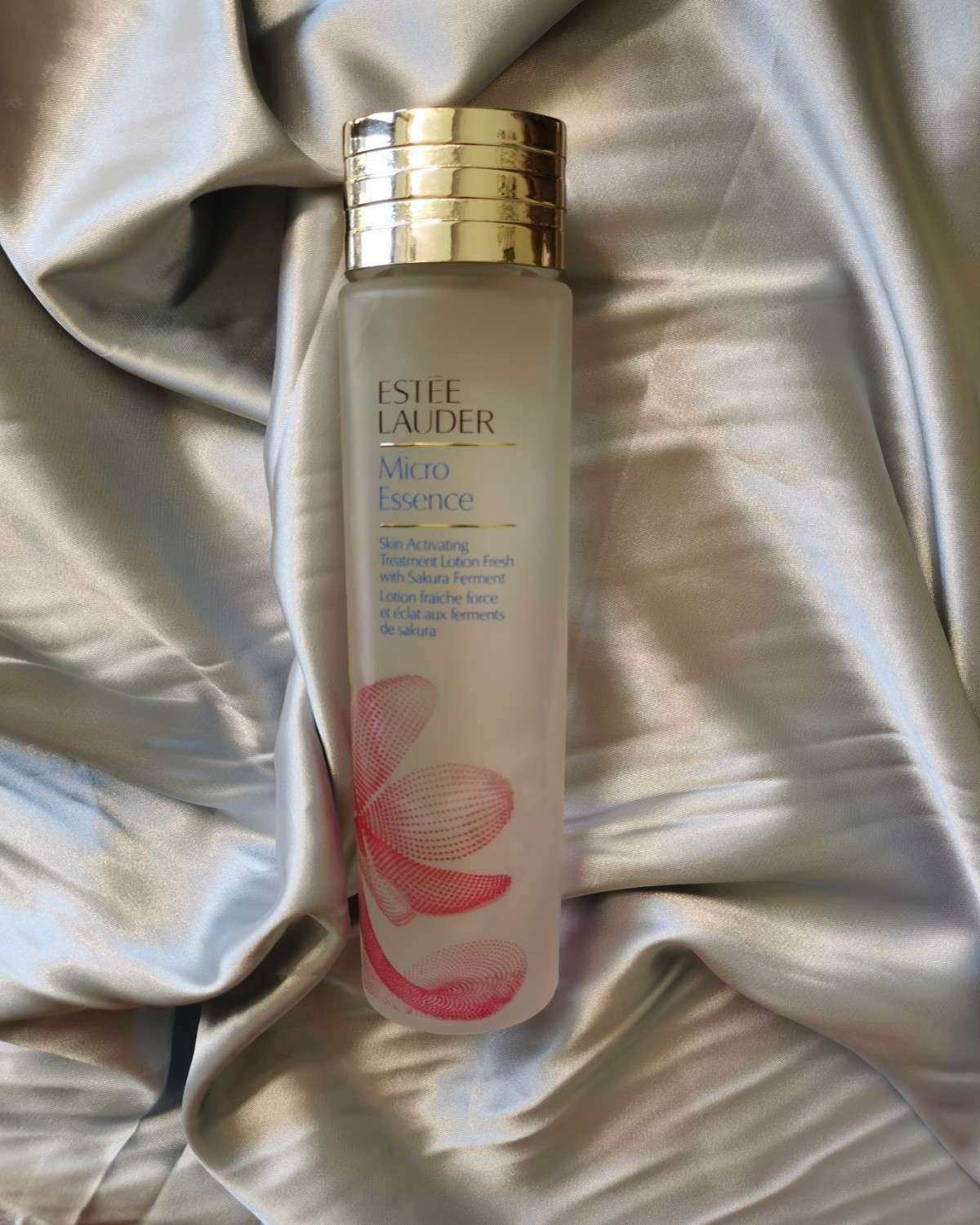 ✅作为一个混油皮，我非常爱神仙水，但是，自从我遇见了雅诗兰黛