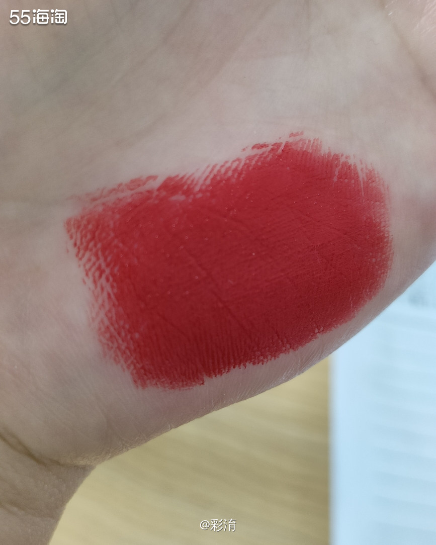 说到口红💄必须得有迪奥999的一席之地，迪奥999又分为滋