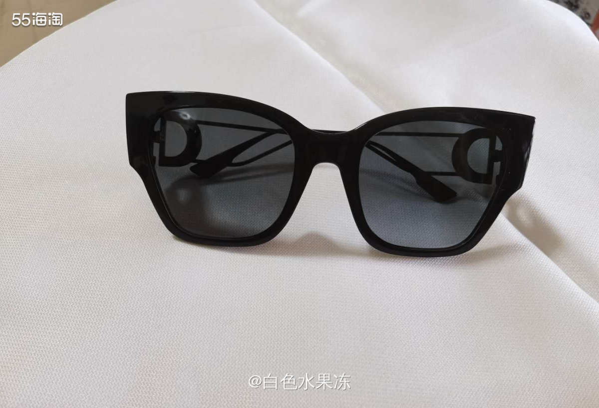 dior蒙田系列墨镜     1.这款迪奥墨镜系列我买了三个
