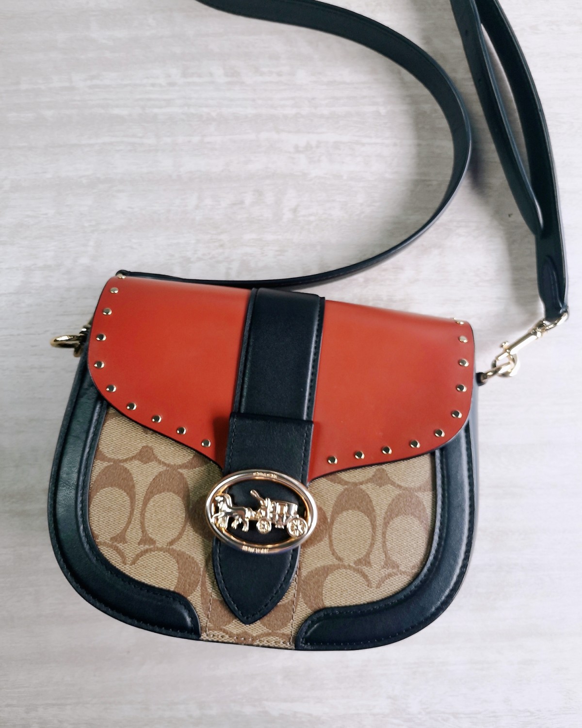 自从奥莱升级后，下单更难了！😭😭账号死掉的可以重新注册一