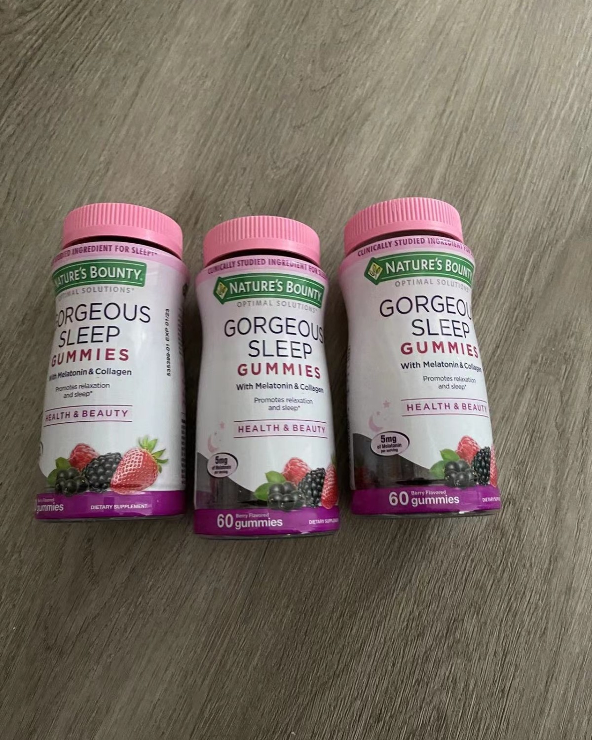 自然之宝褪黑素，神仙软糖哈哈，好吃😄，忍不住总想吃！  这