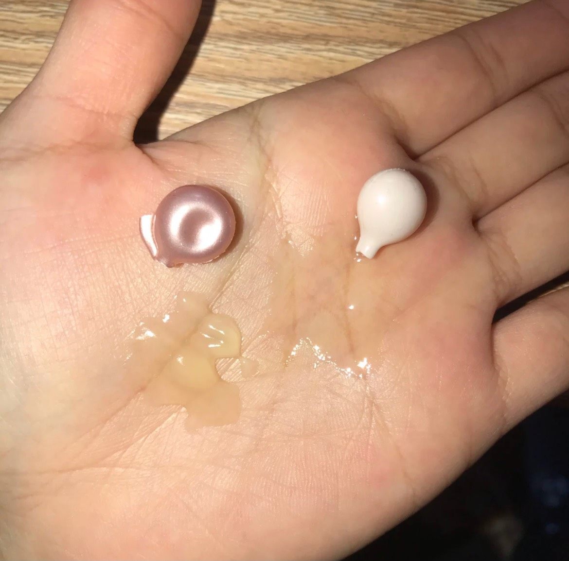 ♥️有没有跟我一样年轻的时候想买美版粉胶结果买成加拿大版本的