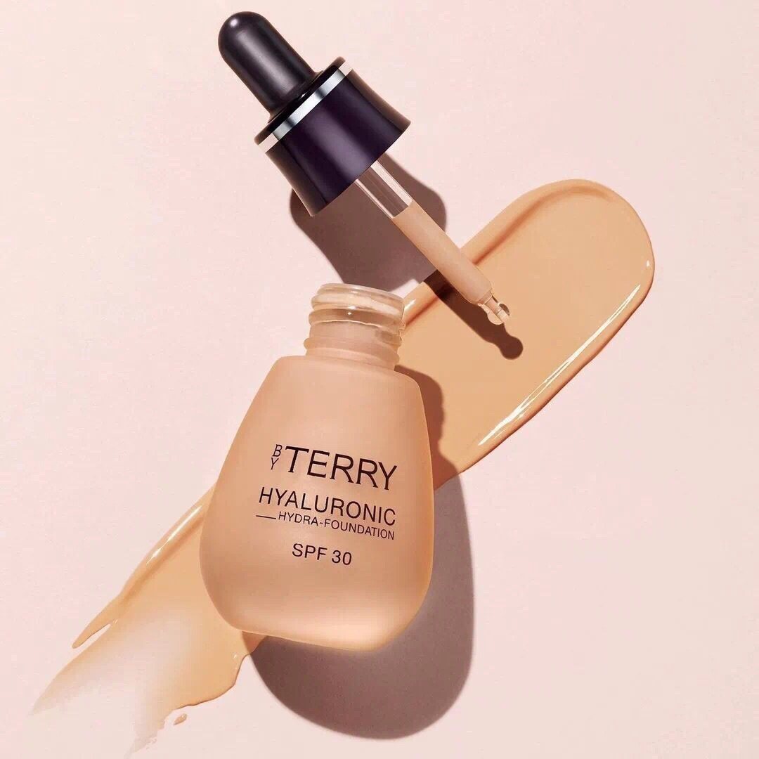 说到By terry家的玻尿酸系列底妆，姐妹们应该不陌生了！