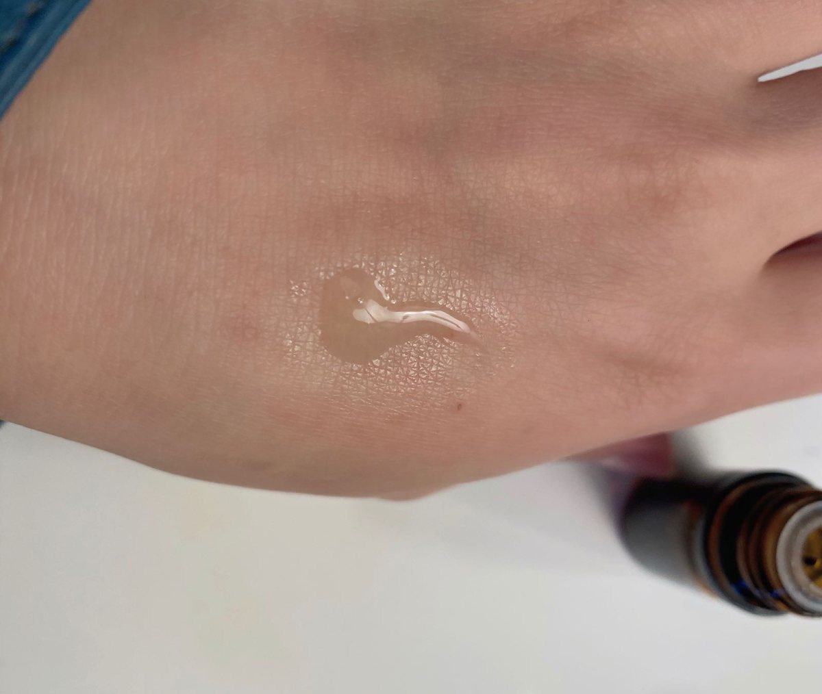 👏相宜本草白柳皮原液，好用的国产小众精华  〰️用惯了各种