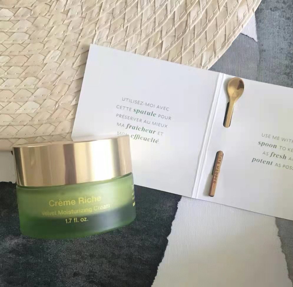 tata天鹅绒保湿面霜  是美国小众有机贵妇护肤品牌，据说是