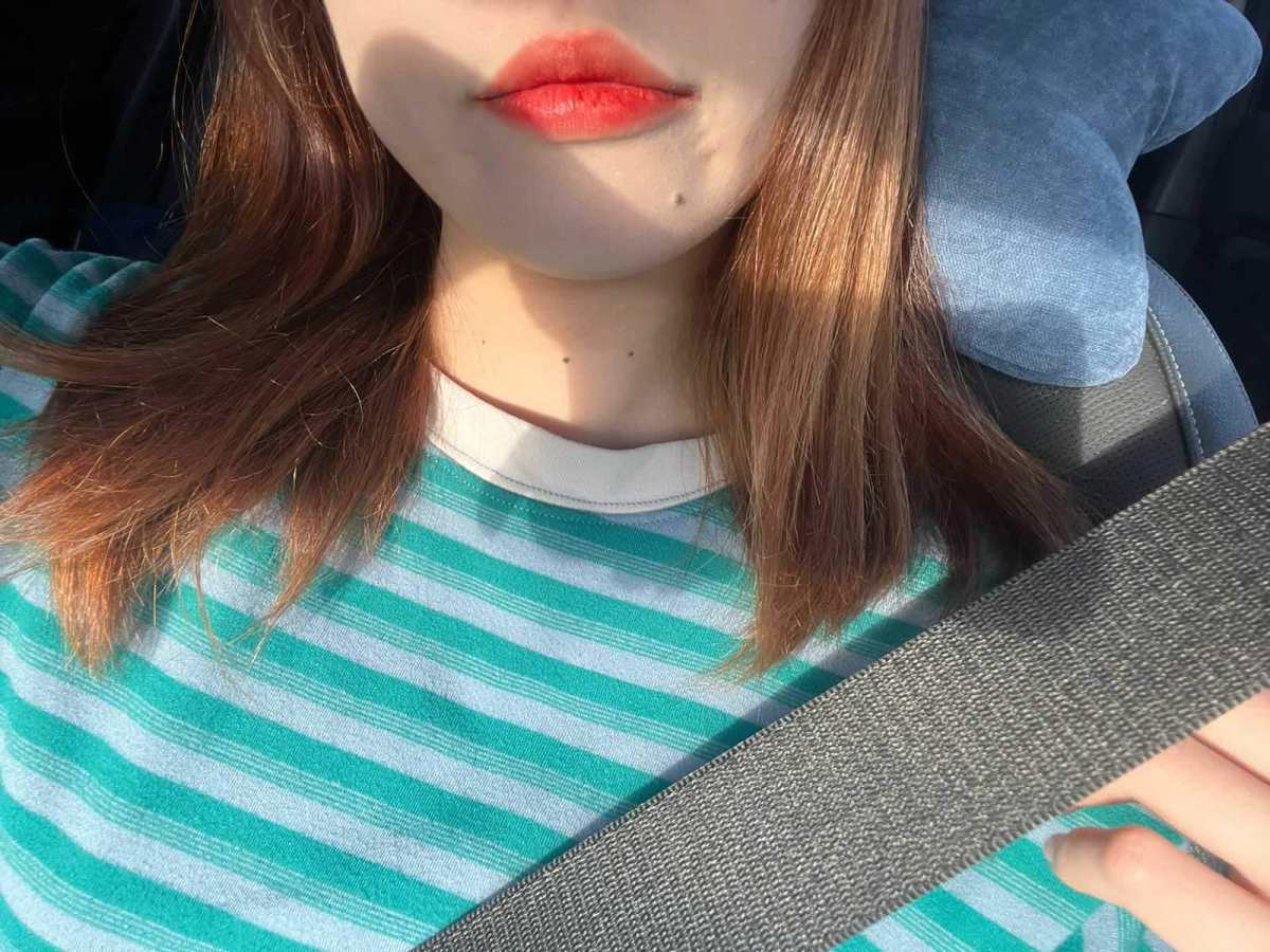 今年情人节男票送的🎁，不得不说，405番茄红真的很绝啊啊啊