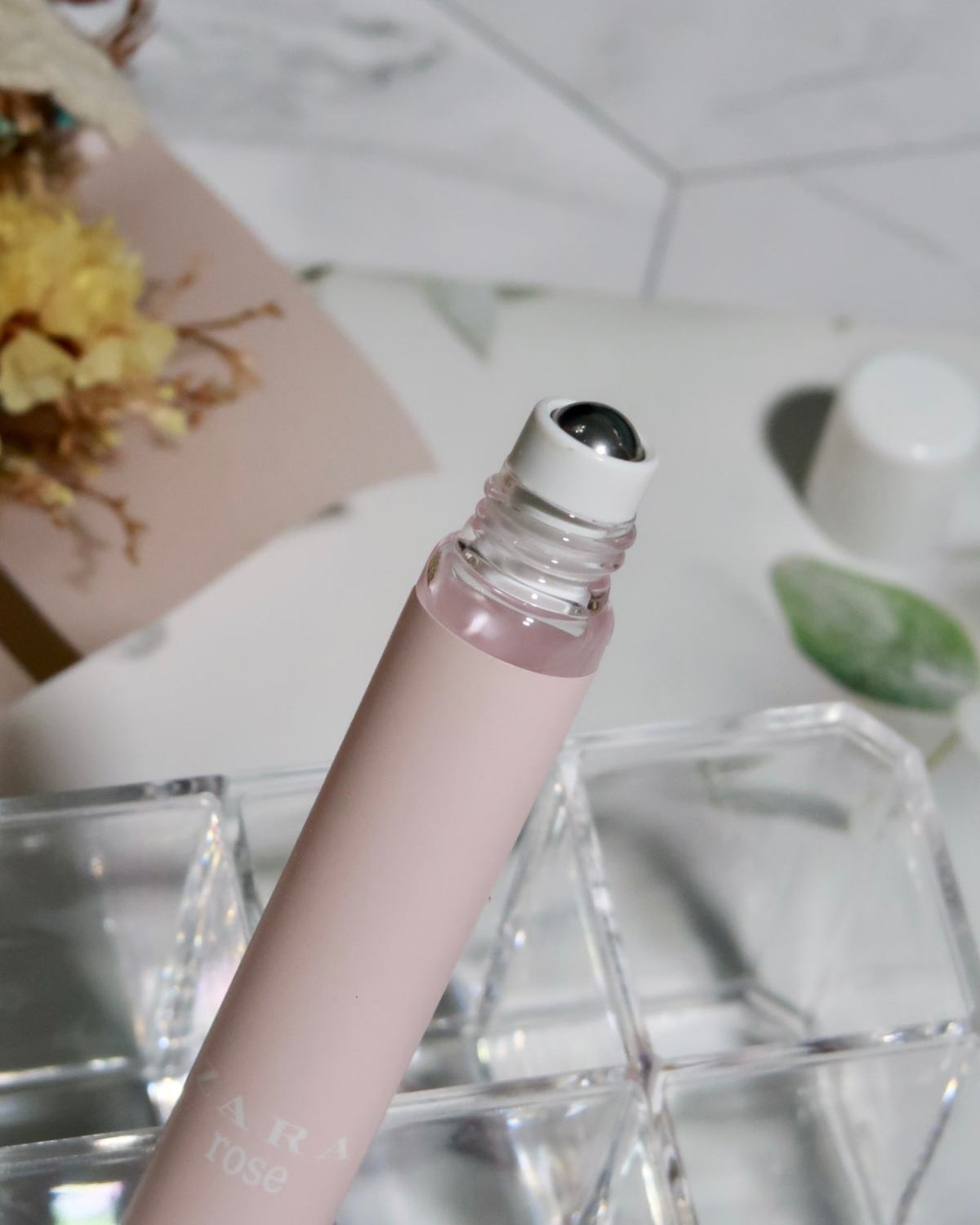 zara这个便携香水应该是跟妈妈在日本旅游的时候买的 只记得