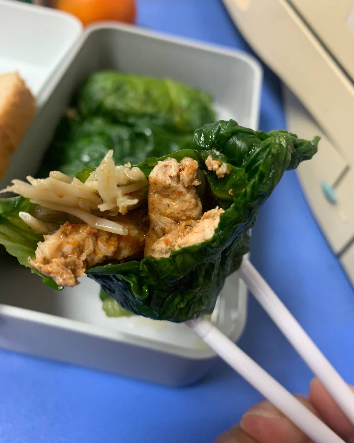 这几天吃减脂餐，有一些小心得，做食物的时候注意切成小块，要小