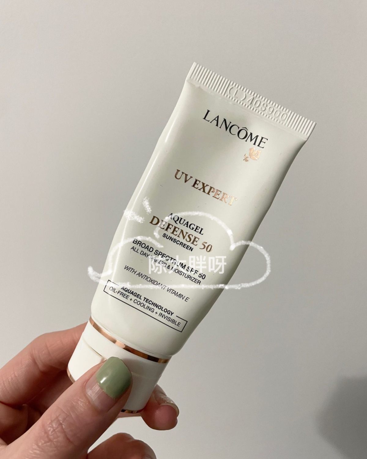 🌻去年下半年开始就一直在等丝芙兰补货这个套装，前天看到它上