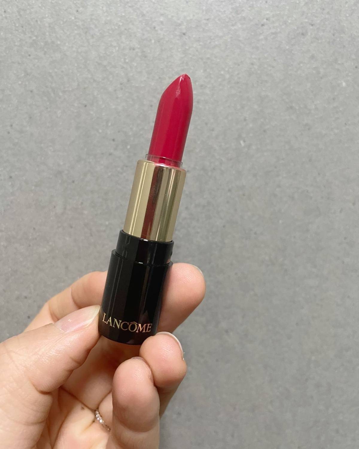 🌈兰蔻132应该是兰蔻家的一款冷门色，好多妹子都没听过。我