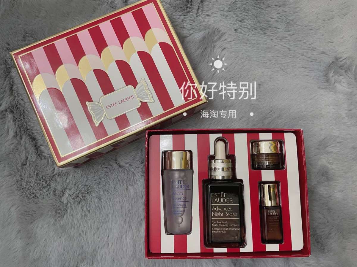 图一套盒 560包邮 美网售价100$ 图二套盒 468包邮