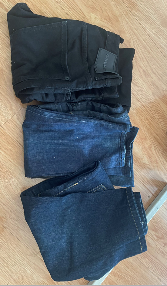 本次到货DSQ牛仔裤，这个牌子是目前特别喜欢的牛仔系列的服饰