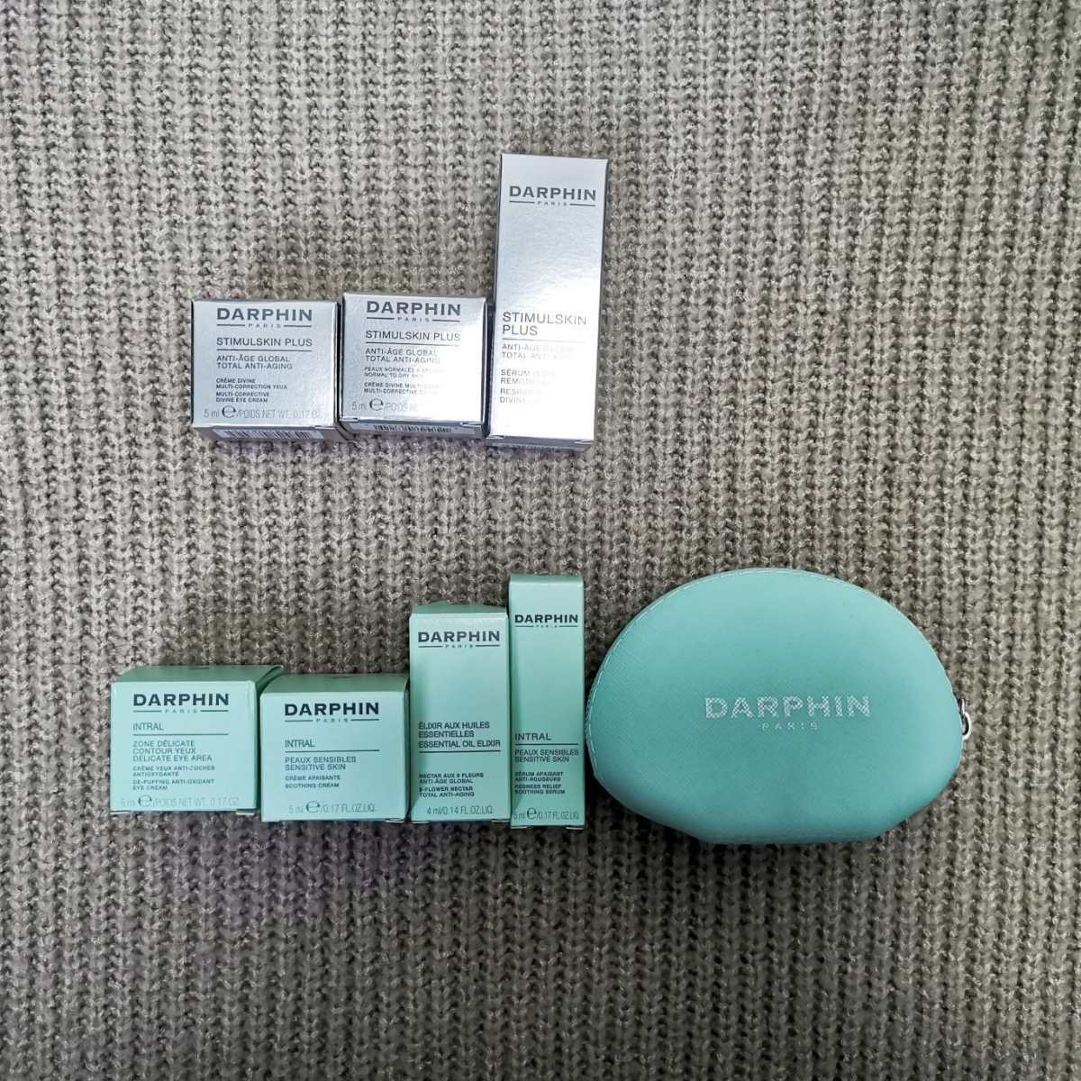 果然，无论什么话题活动，我的帖子都逃不开朵梵，这不是她又来了