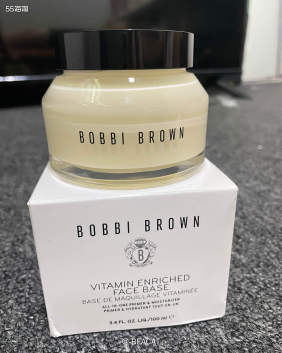 秋冬一到,橘子面霜需求大增,作为一个妆前,它不仅