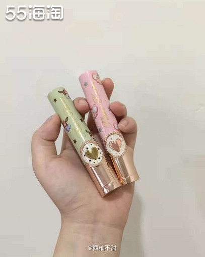 ✨最近迷上了一个颜值超高的国货口红——花知晓，我买的是花知晓