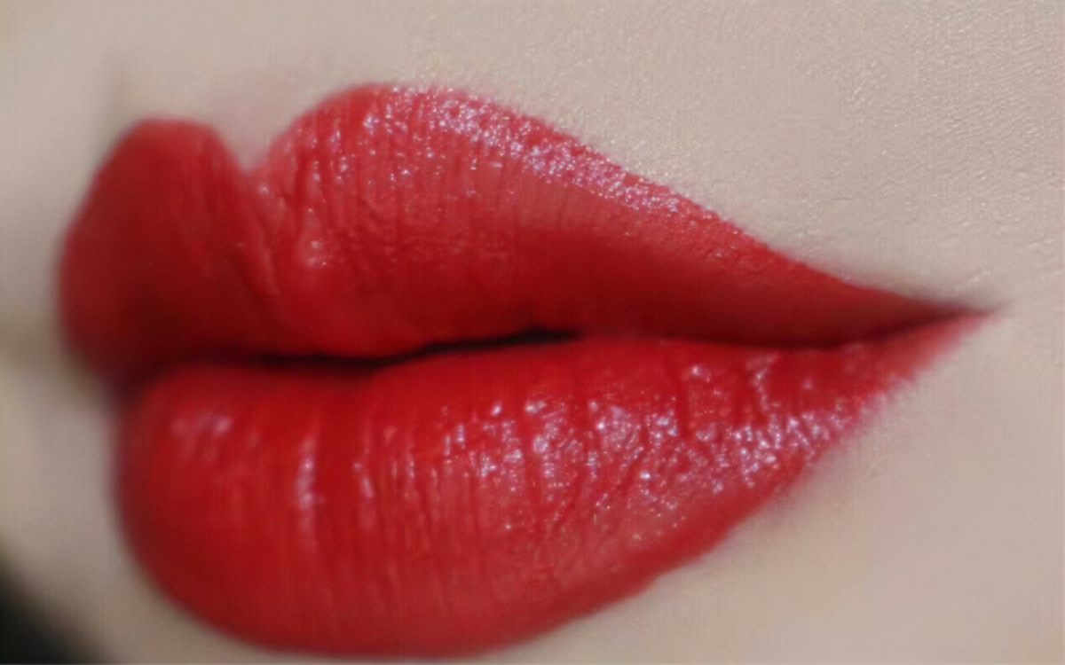 🐰Dior迪奥#999非常经典的颜色 ❤️滋润度48%属于